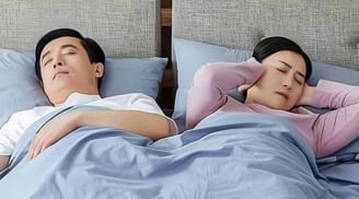 Ngủ riêng giường ở tuổi trung niên: 3 hệ quả nghiêm trọng vợ chồng cần biết