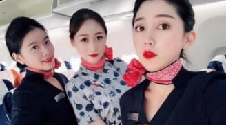 Vì sao tiếp viên hàng không chỉ mặc váy, không bao giờ mặc quần? Sự thật bất ngờ