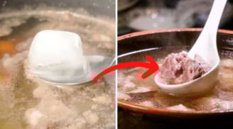 Cho đá lạnh vào nước hầm xương: Tưởng vô bổ nhưng công dụng tuyệt vời canh ngon ngọt bất ngờ