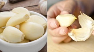 Tay dính mùi tỏi rửa xà phòng không hết, dùng thứ này xoa nhẹ là sạch
