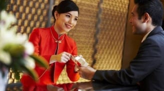 Nhận phòng khách sạn: Nói 3 câu này với lễ tân để nhận ngay ưu đãi hấp dẫn!