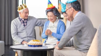 Tuổi già hạnh phúc hay khốn khổ phụ thuộc vào ngày sinh nhật thứ 55 của bạn: Tại Sao?