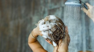 Bác sĩ cảnh báo: Một chất trong dầu gội đầu có thể gây rụng tóc, hói đầu sau những sản phẩm 'tự nhiên'