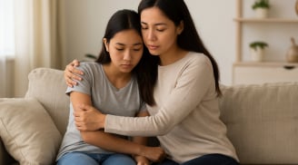 Con không đạt kết quả mong muốn trong kỳ thi: Cha mẹ nên ứng xử thế nào để con không bị tổn thương?