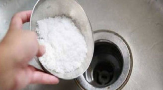 Đổ muối vào ống thoát nước: Mẹo đơn giản mang lại hiệu quả bất ngờ, ai cũng nên biết
