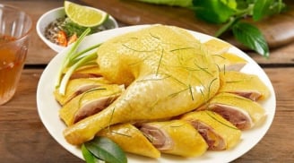Luộc gà không còn tanh, đỏ: Thử ngay cách này, gà vàng da, ngọt thịt và thơm lừng