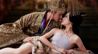 Tại sao sau khi được thị tẩm, phi tần cần được người dìu về cung?