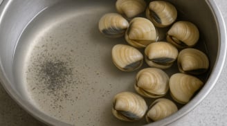 Mẹo làm sạch ngao khỏi cát chỉ trong 5 phút: Đơn giản, hiệu quả, không cần ngâm lâu