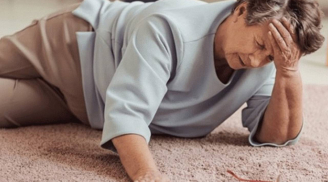 Cách sơ cứu người bị đột quỵ đúng cách: 2 sai lầm nguy hiểm nhiều người vẫn mắc phải