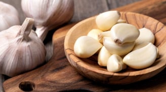 6 lý do để duy trì thói quen ăn 1 nhánh tỏi sống mỗi ngày, vừa rẻ vừa tốt hơn cả 'thuốc tiên'