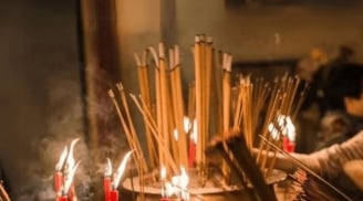 Tổ tiên nhắc nhở: Tháng 7 cô hồn, thắp hương 2 khung giờ này là đại kỵ (giờ Ngọ, buổi tối), tránh ngay