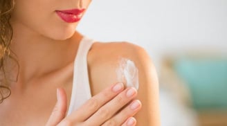 4 thói quen khi tắm khiến da khô ráp mà bạn nên tránh