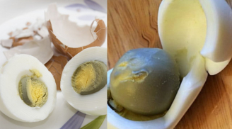  Vì sao đôi khi trứng luộc lên lòng đỏ chuyển màu xanh, ăn có độc không?