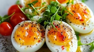 Ăn trứng gà gây hại cho 5 nhóm người này: Hãy tránh xa!