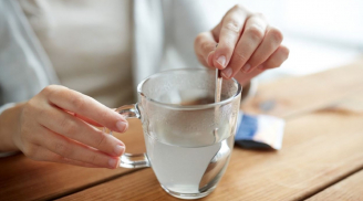 Cách uống nước muối ấm buổi sáng hỗ trợ giảm cân, thải độc, làm sạch ruột