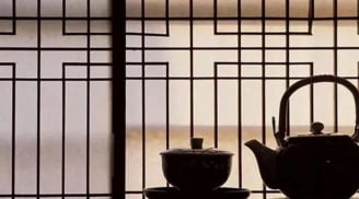 Cửa sổ thời xưa đều là “giấy dán”, bị chọc vào là thủng, tại sao không sợ mưa?