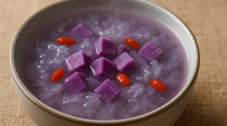 Củ tím hóa 'thần dược' trong bếp: 7 món ngon từ khoai mỡ khiến hội chị em mê mẩn