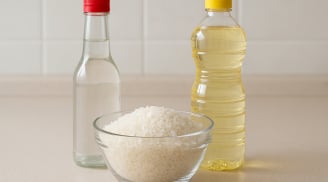 Cơm ngon bất ngờ chỉ nhờ hai nguyên liệu đơn giản trong bếp – Bí quyết nhỏ làm nên khác biệt lớn