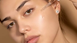 Hai loại serum được xem là “chìa khóa” giúp duy trì làn da tươi trẻ, rạng rỡ quanh năm