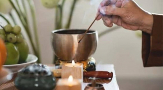 Ngày mùng 1/9 âm lịch Ất Tỵ 2025: Khung giờ thắp hương đẹp, đem lại may mắn và tài lộc