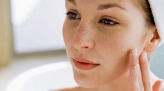 Dấu hiệu lão hóa thường gặp sau tuổi 40 và cách làm chậm quá trình này