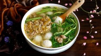 Nghề lạ ở Việt Nam: Loài rau dại mọc bờ mương bỗng thành đặc sản, trồng 1 tháng hái quanh năm, thu tiền triệu