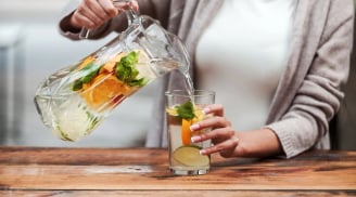 Cách uống nước để cơ thể đào thải axit uric