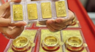 Giá vàng sẽ điều chỉnh sâu? Chuyên gia cảnh báo tác động từ chứng khoán và đồng USD