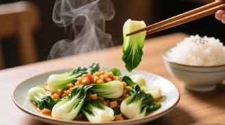 Loại rau ngon - bổ - rẻ, giàu canxi hơn sữa, đi chợ gặp được nên mua ngay