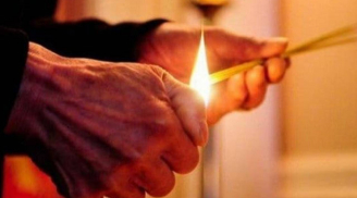 Ngày mai mùng 1 tháng 10 năm Ất Tỵ: 3 khung giờ thắp hương đẹp nhất để cầu may, hút tài lộc