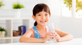 4 khung giờ nên uống nước tốt cho sức khỏe