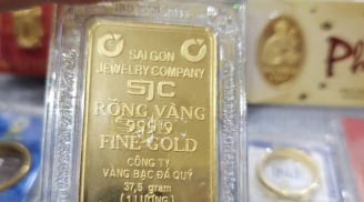 Giá vàng hôm nay 26/11/2025 tăng mạnh, áp sát đỉnh cũ