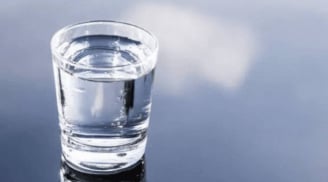 Trắc nghiệm tâm lý: Chọn cốc nước thích uống khi khát, khám phá tính cách trong mắt bạn bè