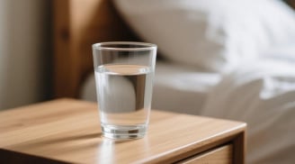 Uống 1 cốc nước vào buổi sáng khi vừa ngủ dậy, cơ thể có 6 thay đổi kỳ diệu