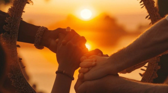 Nếu thấy 3 dấu hiệu này lặp đi lặp lại, cuộc đời bạn sắp sang trang giàu sang