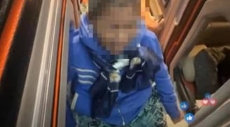 Xác minh clip mẹ già khóc nức nở trên xe khách: Sự thật ra sao?