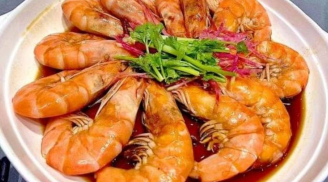Bác sĩ cảnh báo 3 nhóm người nên hạn chế, tôm to cũng không nên ăn nhiều