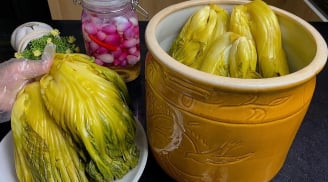 5 người không nên ăn dưa muối chua