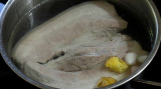 Dùng nước luộc thịt nấu canh có tốt không?