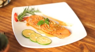 Cách làm cá hồi sốt cam ngon như đầu bếp 5 sao