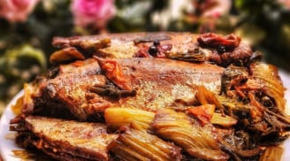 Cách làm cá nục kho dưa chua không tanh, đậm đà, cực đưa cơm