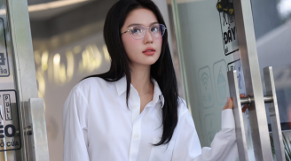 /Ngọc Trinh phản ứng ra sao khi bị nhận xét 'nghệ sĩ nhưng chỉ biết đi livestream'?