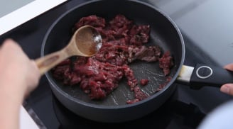 4 sai lầm khiến thịt bò xào bị dai dù ướp kỹ