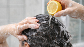 Gội đầu bằng chanh đúng cách: Mẹo sạch gàu, tóc mượt bóng nhanh gọn tại nhà