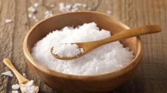 Cuối năm dọn nhà, đừng quên đặt bát muối trong nhà vệ sinh: Công dụng khiến nhiều người bất ngờ