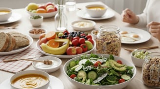 Ung thư ngày càng trẻ hóa: 5 việc phụ nữ nên làm ngay hôm nay để giảm nguy cơ mắc bệnh