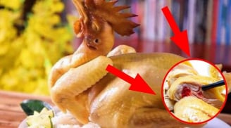 Luộc gà nứt da - xương đỏ, thêm 1 bước này gà ngọt thịt chín đều