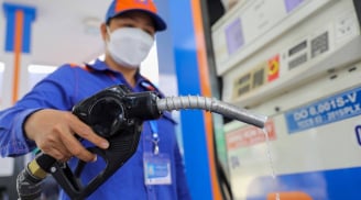 Đổ xăng đừng hô “đầy bình” hay “50 nghìn”: Mẹo đổ xăng tiết kiệm, tránh gian lận ai cũng nên biết