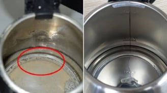Ấm đun nước bị cặn vôi dày đặc: Bỏ thứ này vào đun sôi không cần cọ rửa vẫn sáng bóng như mới