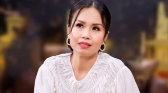 Cẩm Ly được khán giả tặng vàng khi đi diễn Tết